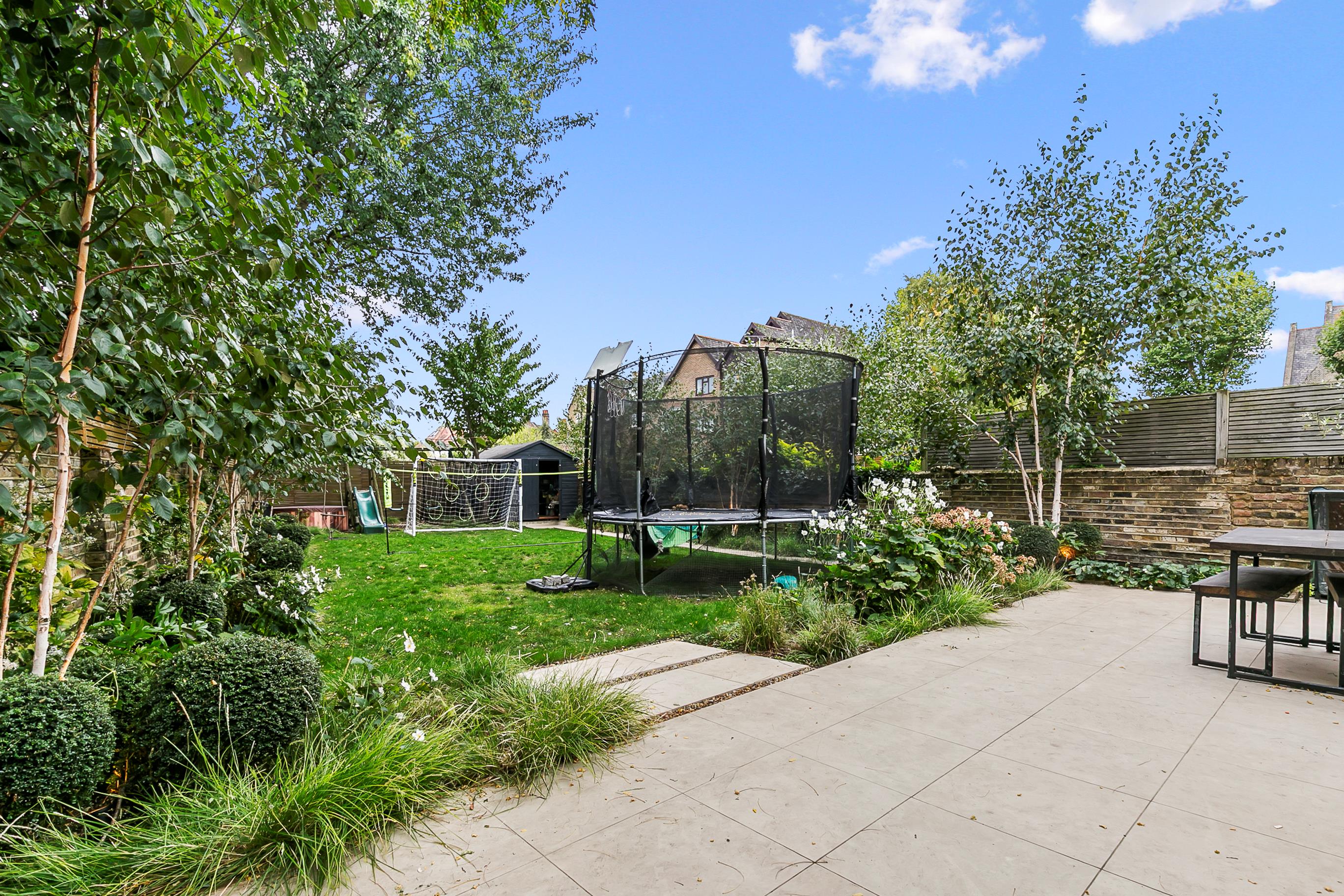 Wellesley Road, London, W4