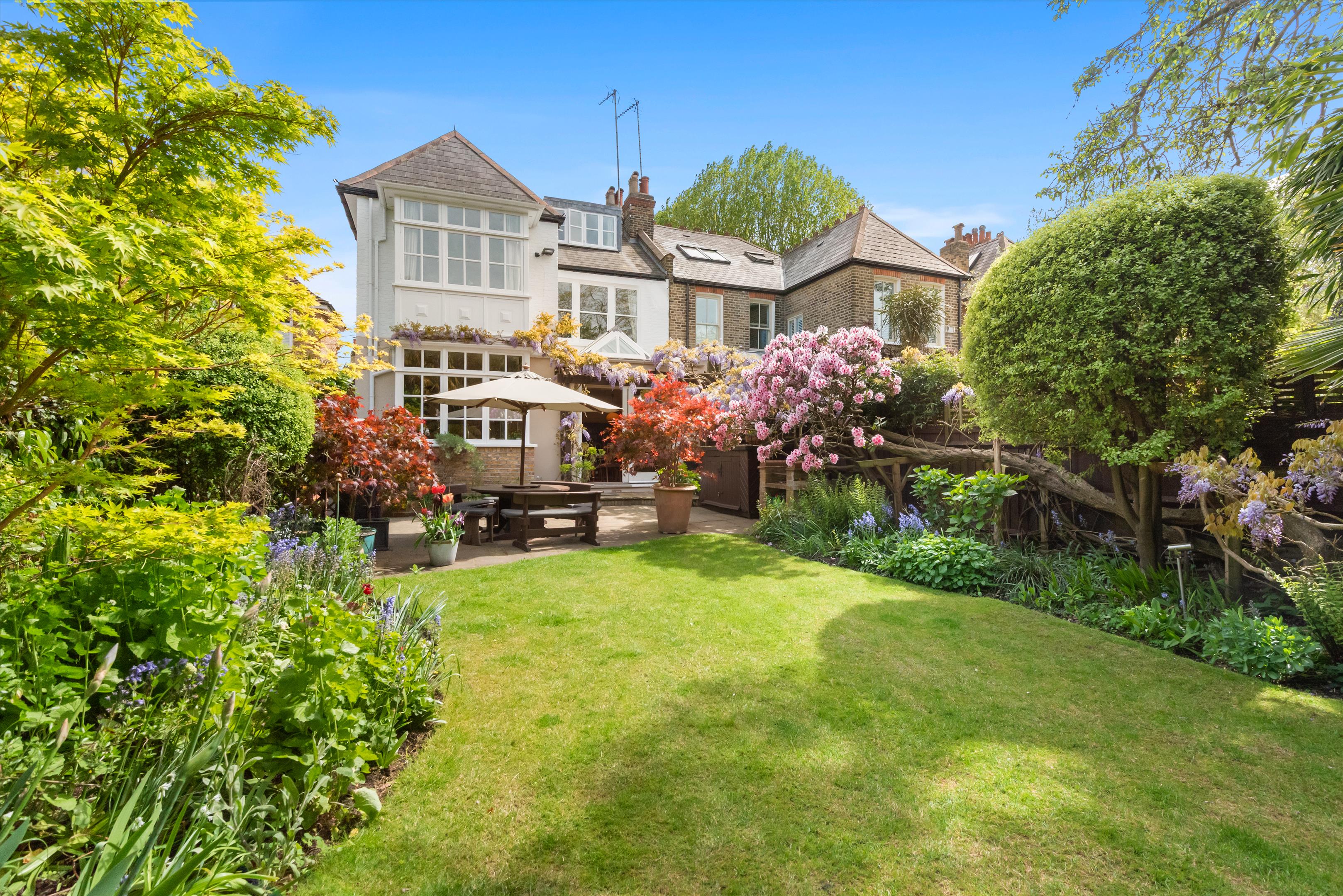Park Road, London W4