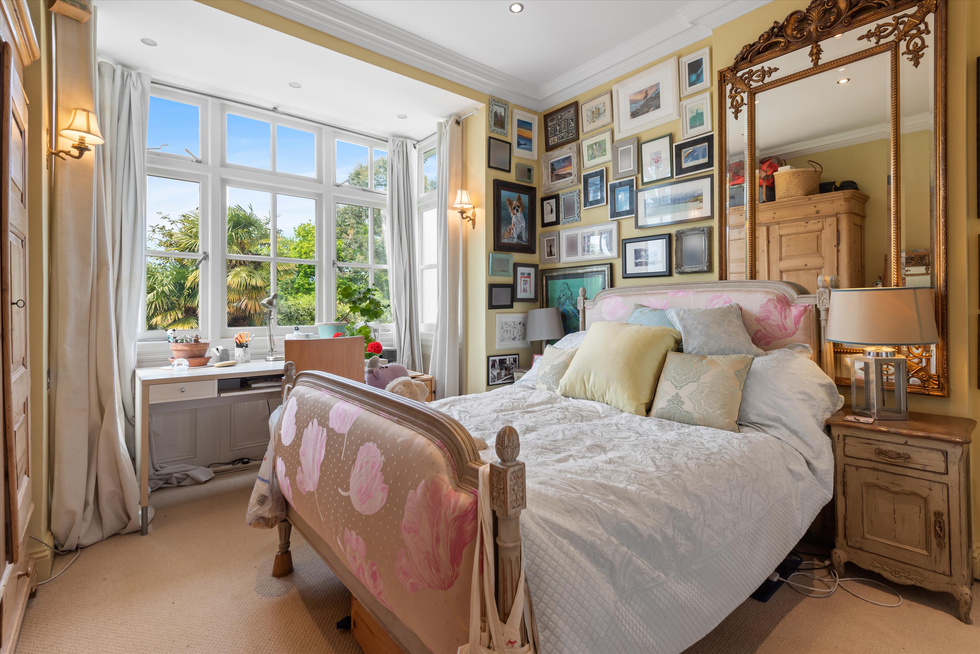 Park Road, London W4