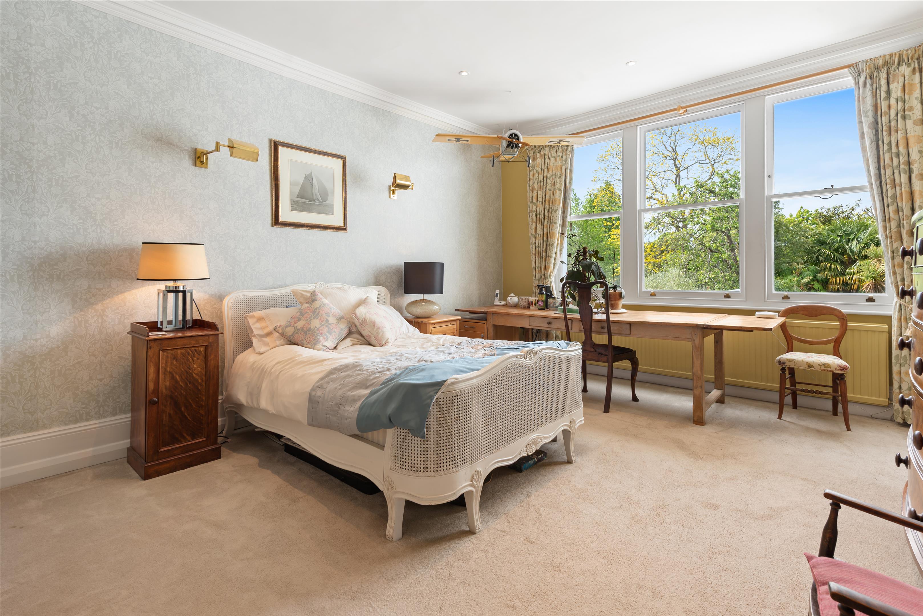 Park Road, London W4