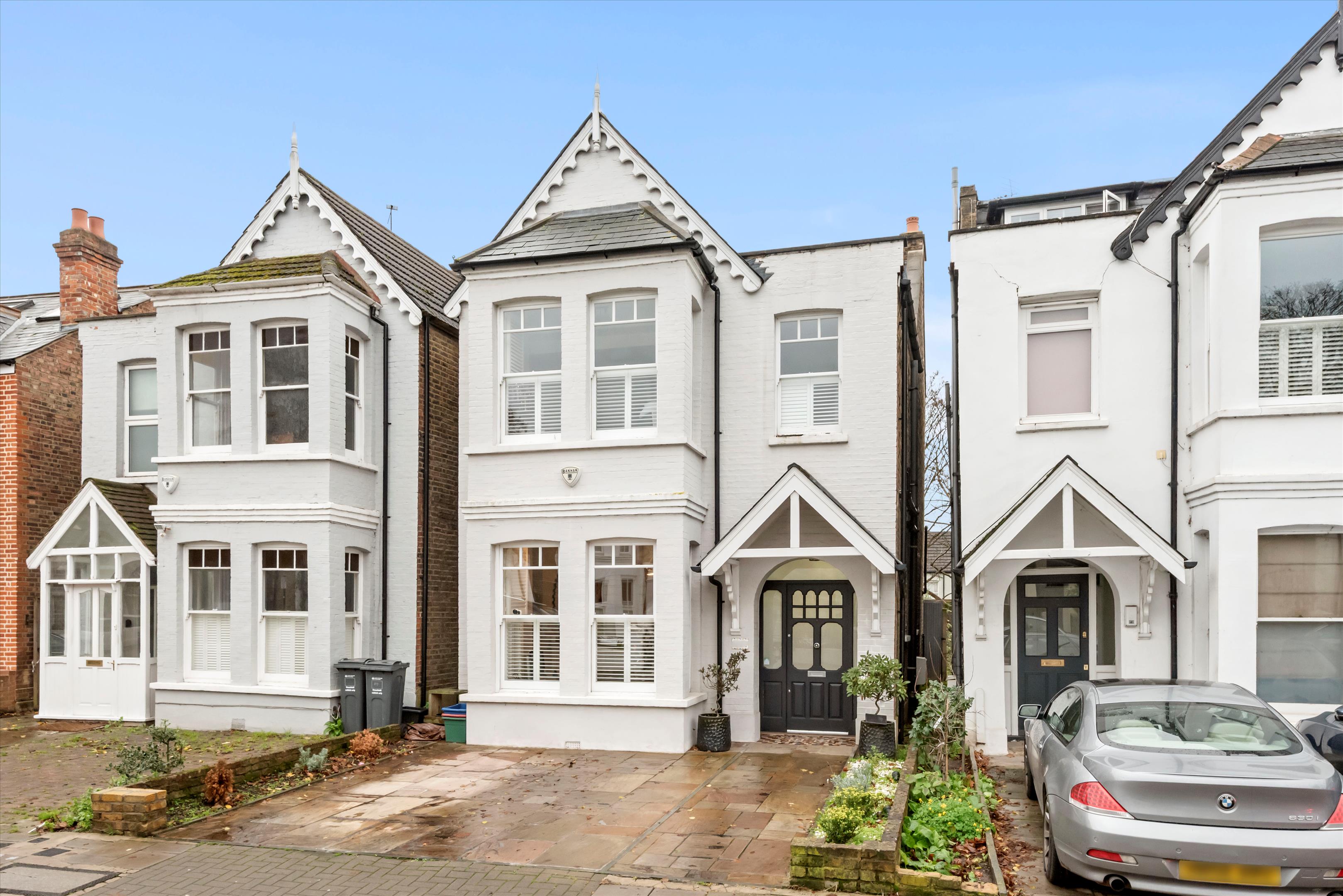 Wellesley Road, London, W4