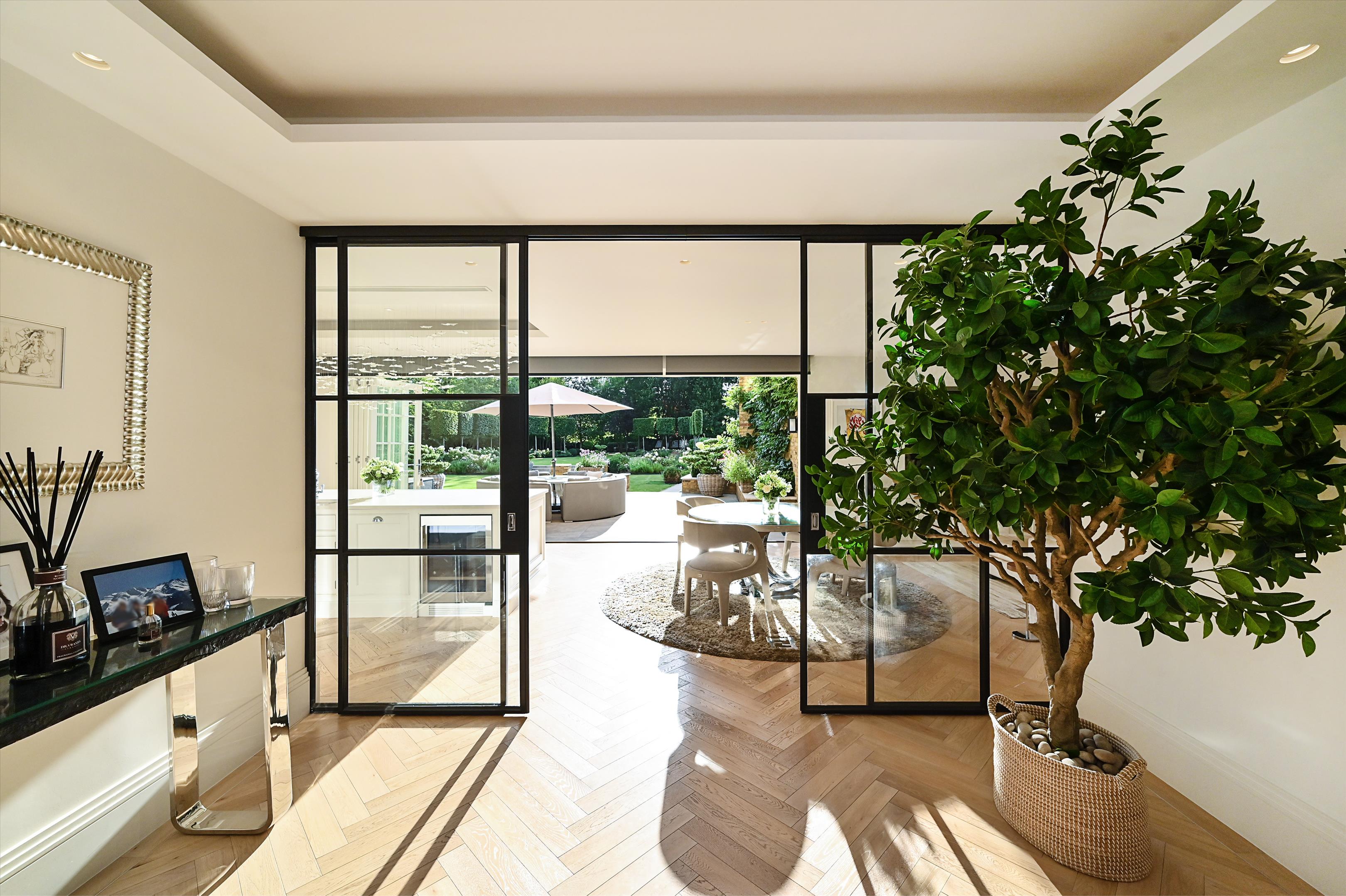 Westbury Road, London, W5
