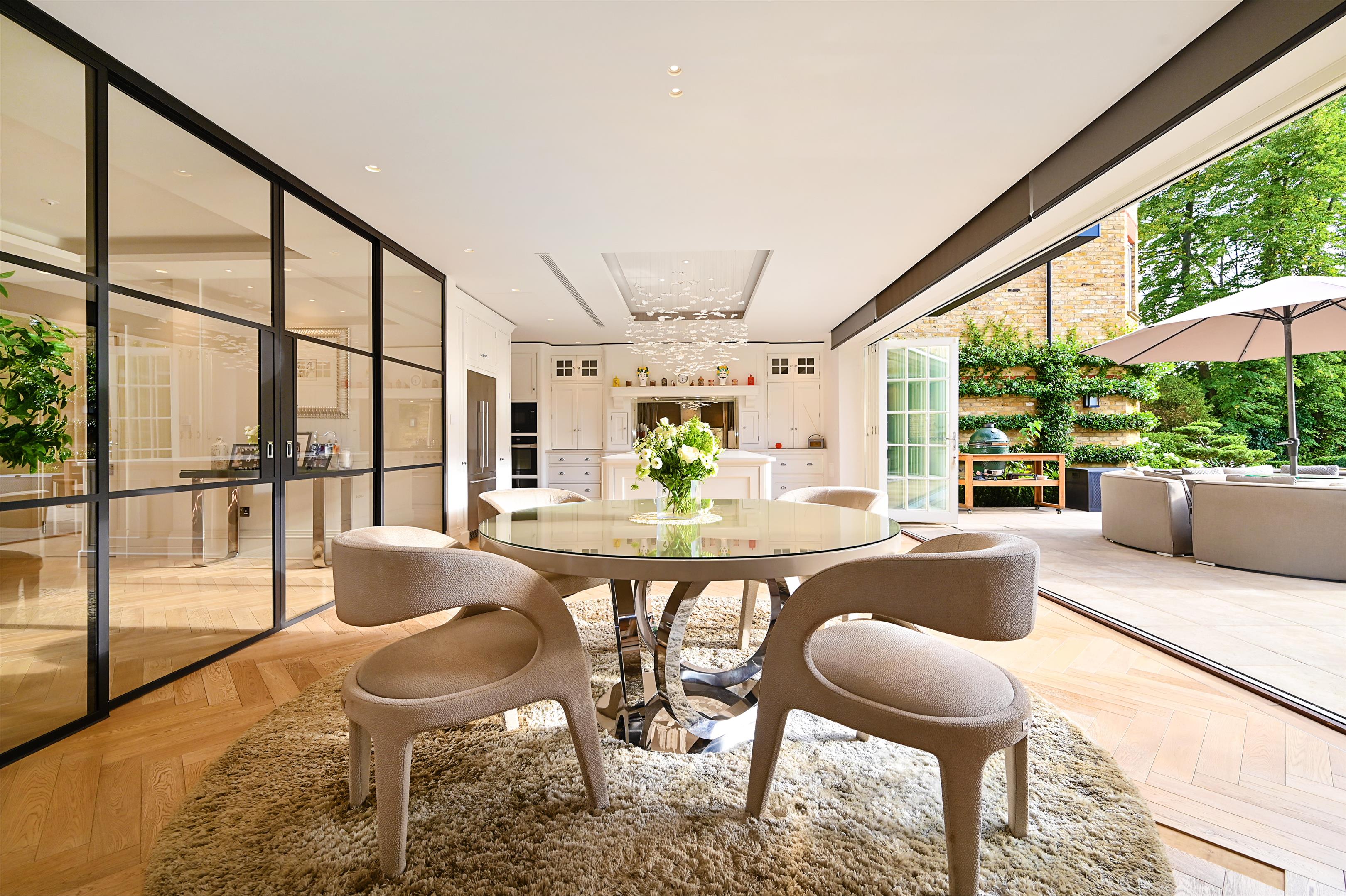 Westbury Road, London, W5