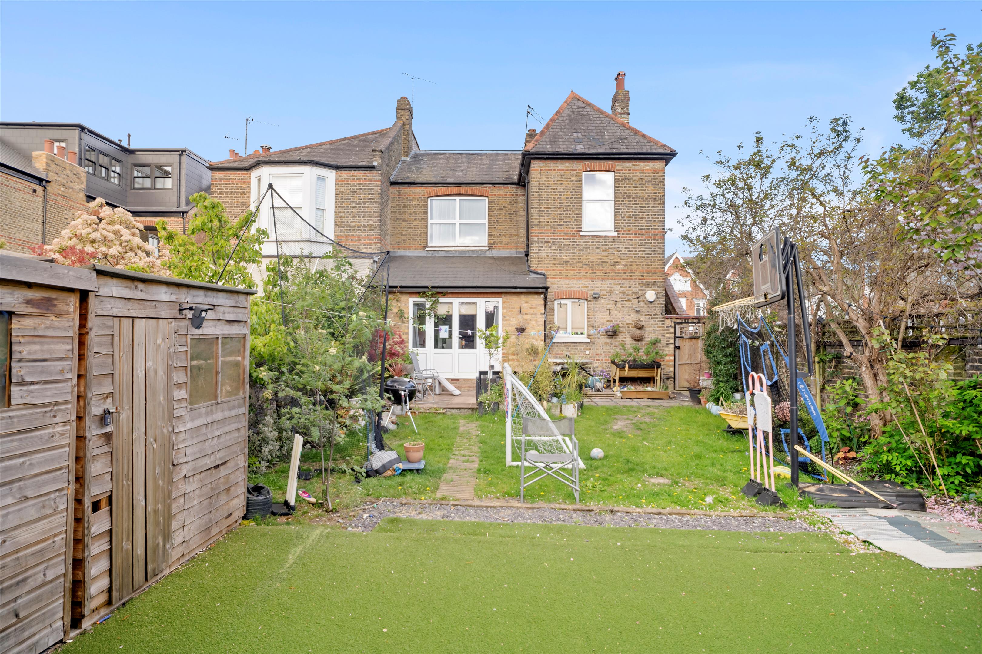 Twyford Avenue, London W3