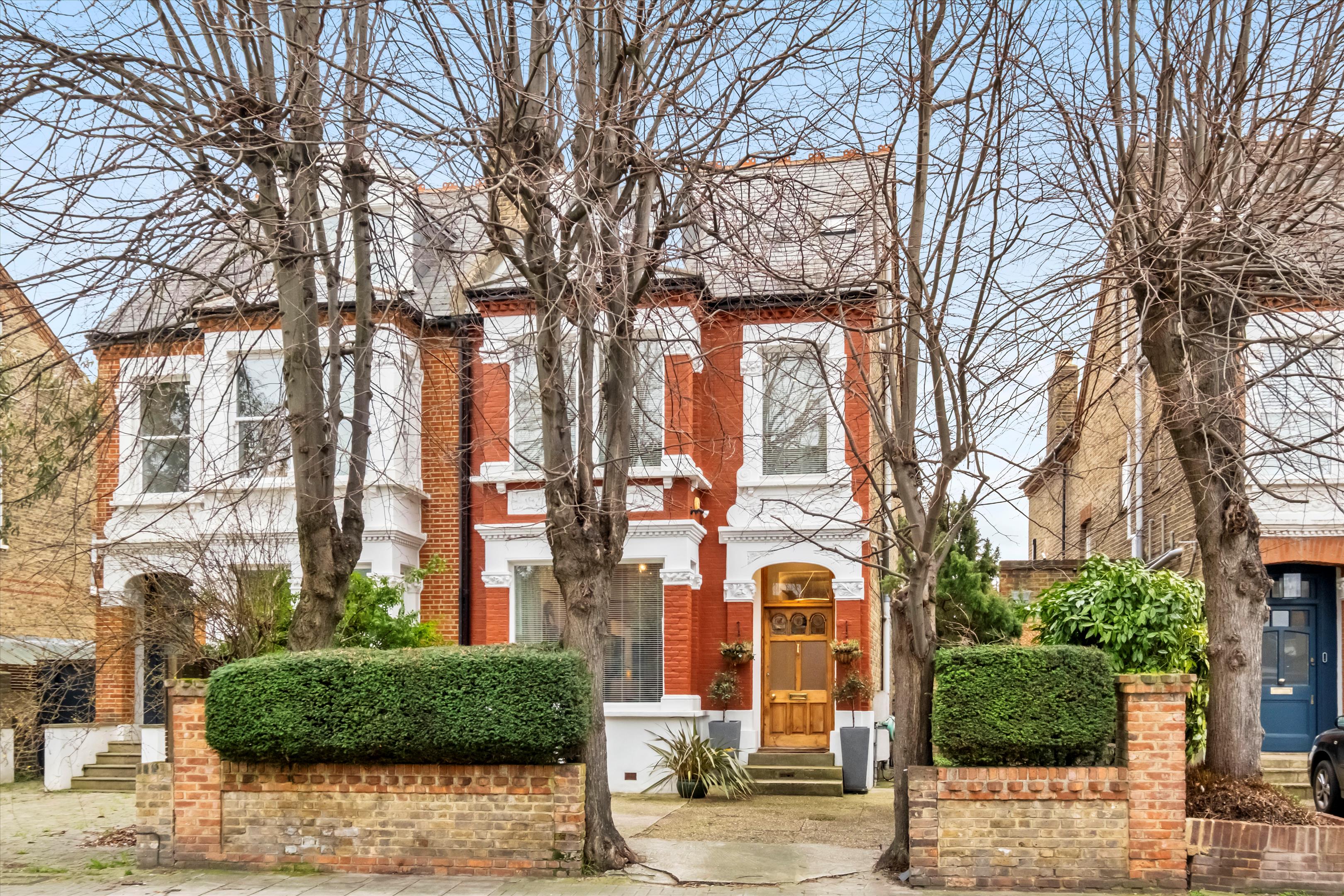 Chiswick Lane, London W4