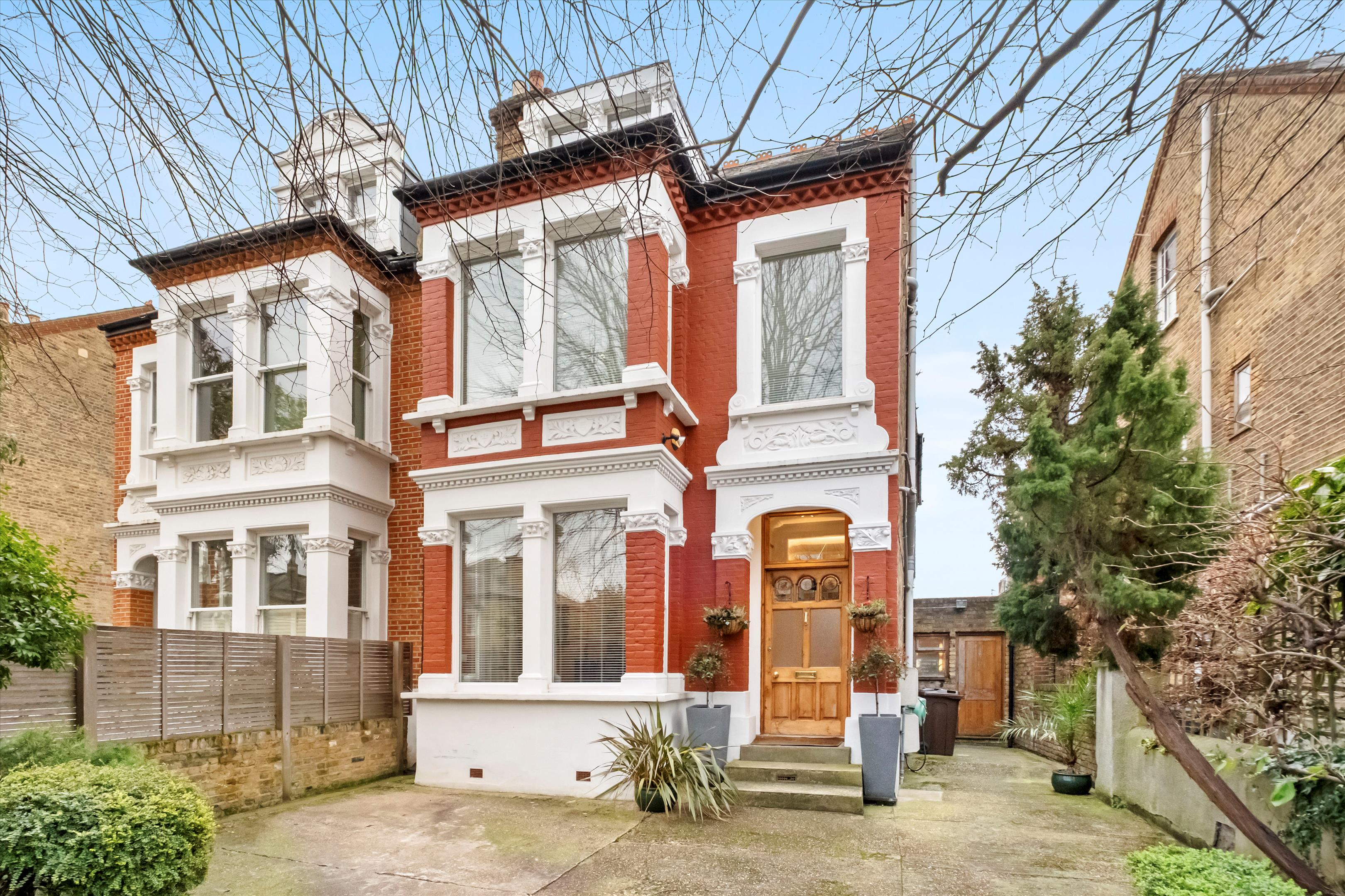 Chiswick Lane, London W4