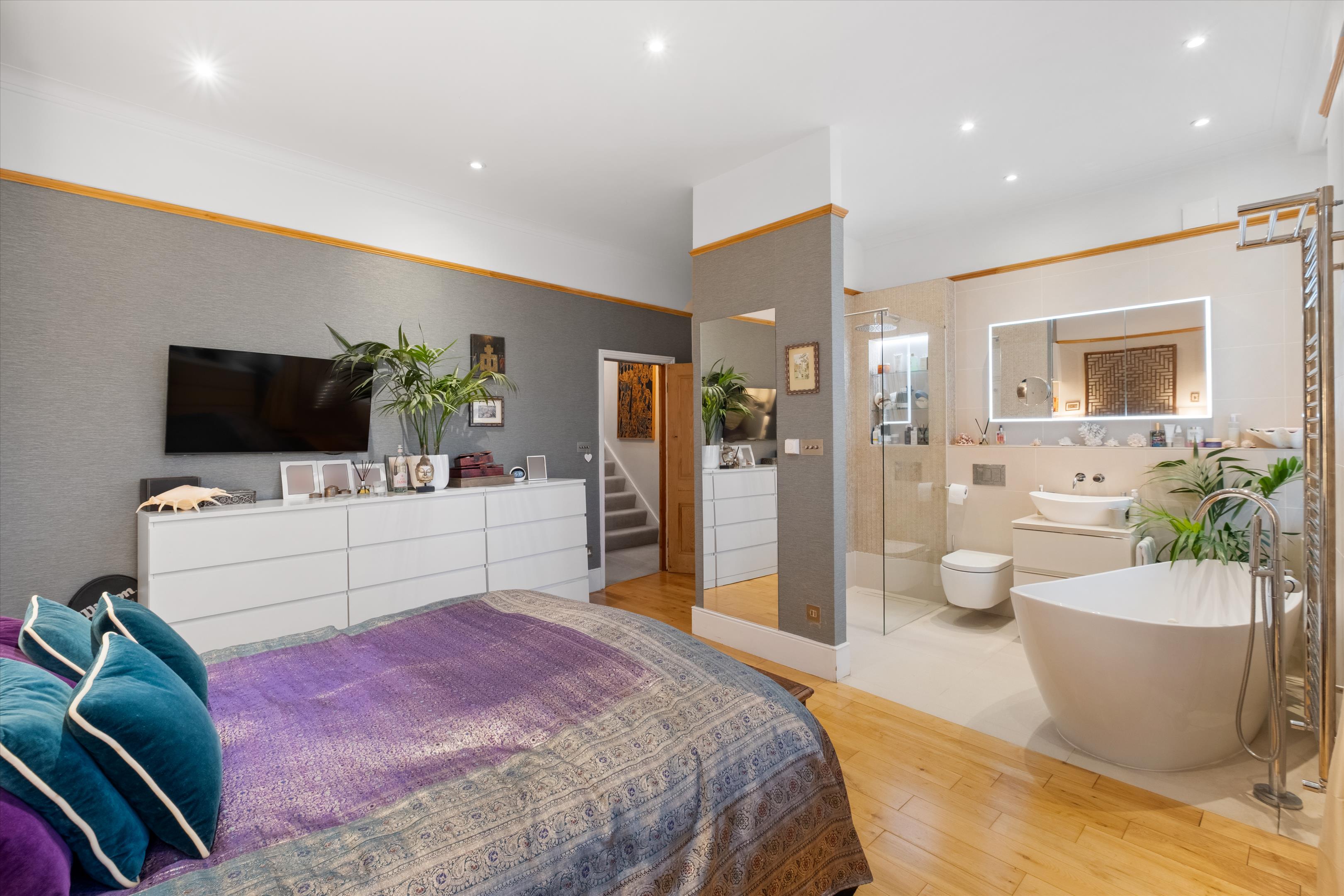 Chiswick Lane, London W4