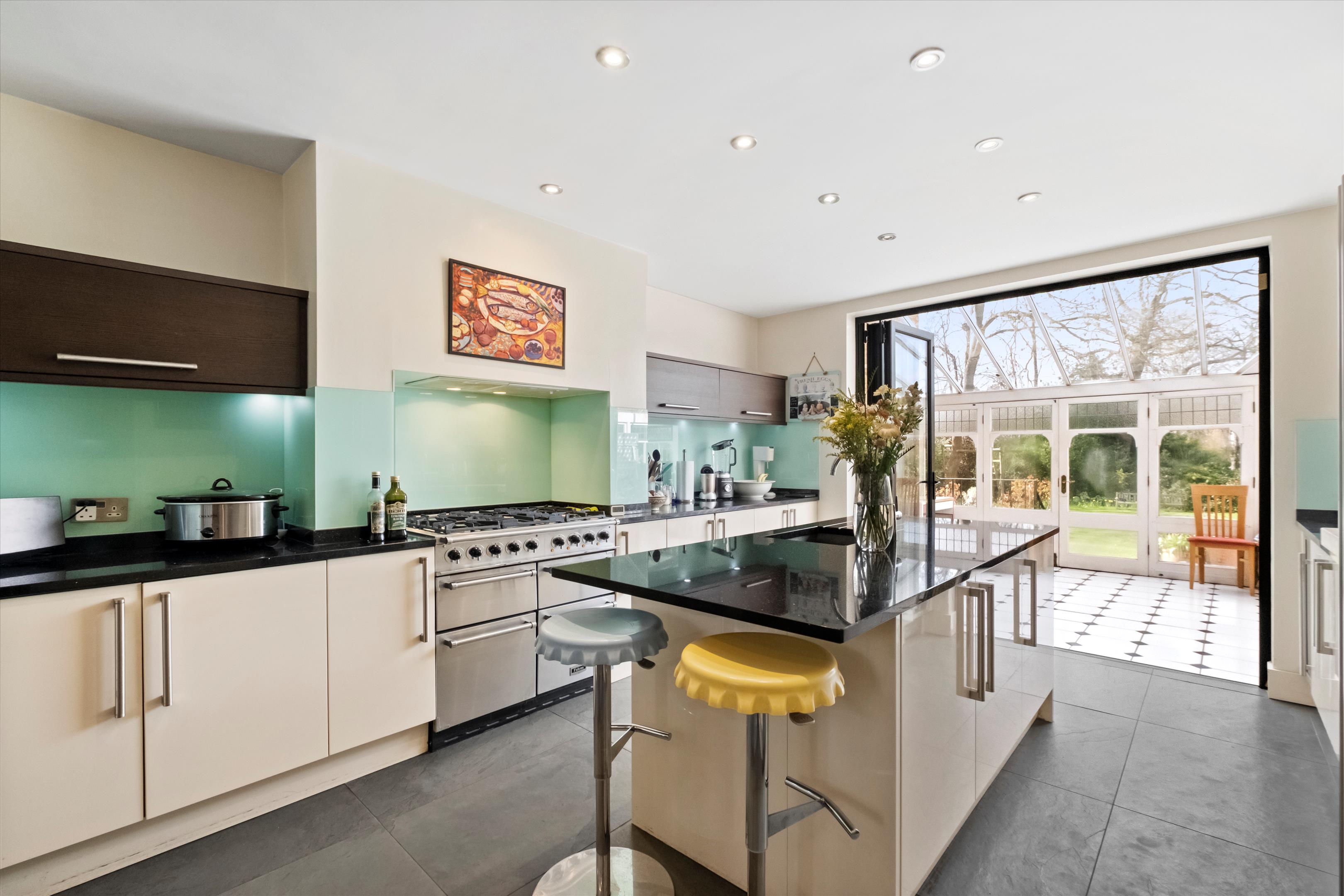 Mount Park Crescent, London W5