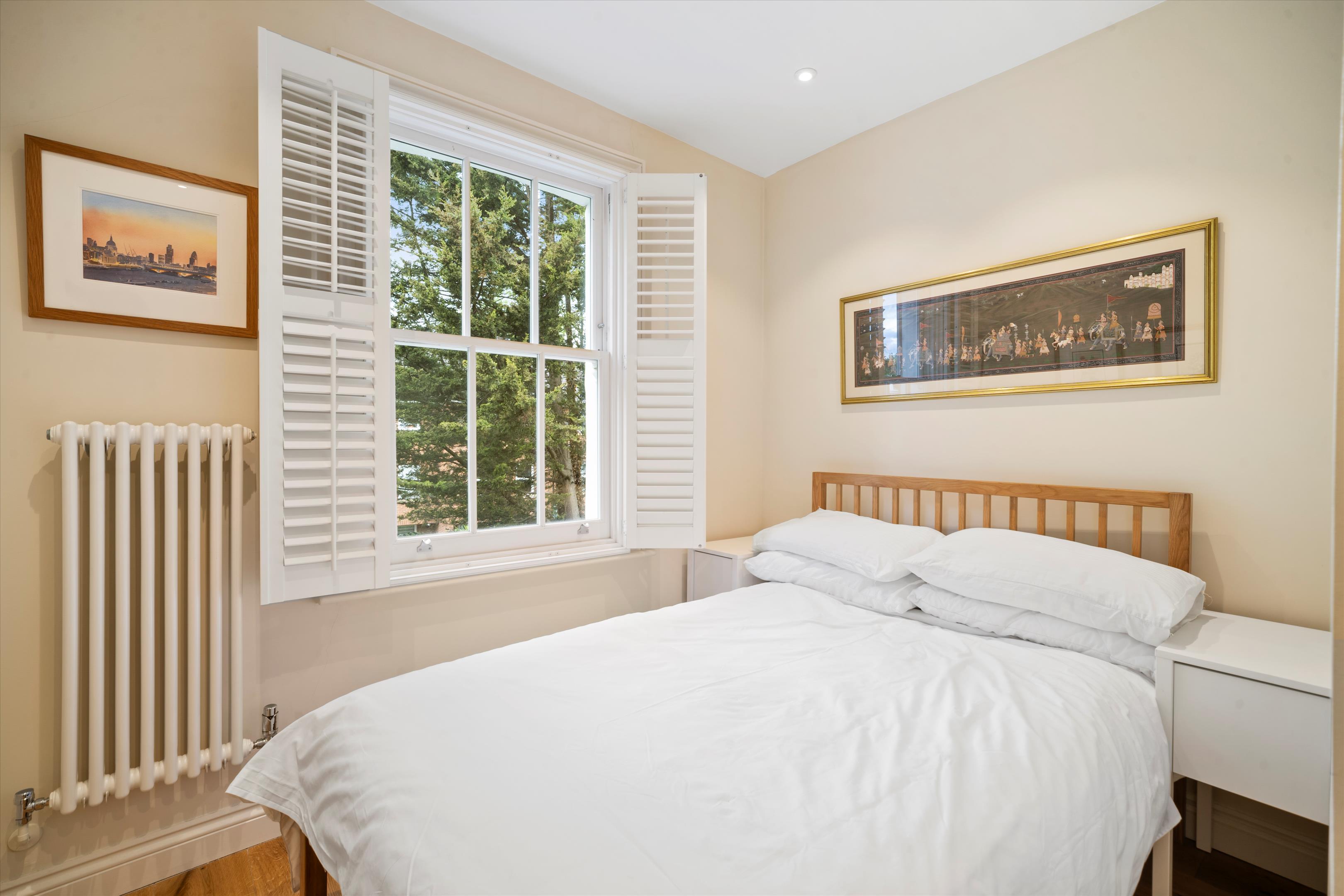 Westcroft Square, London W6