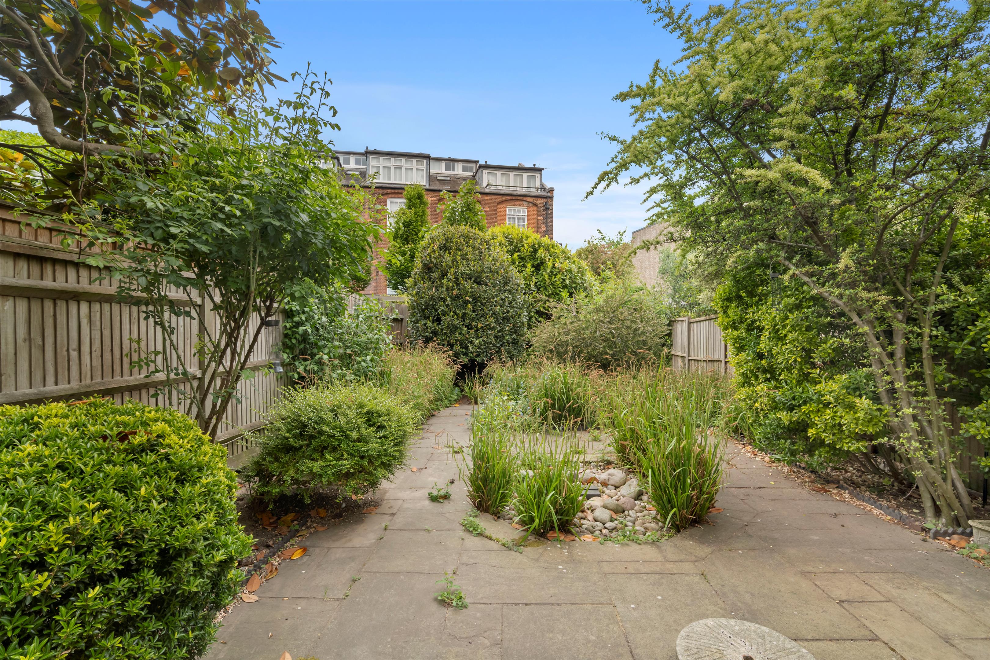 Alwyn Avenue, London W4