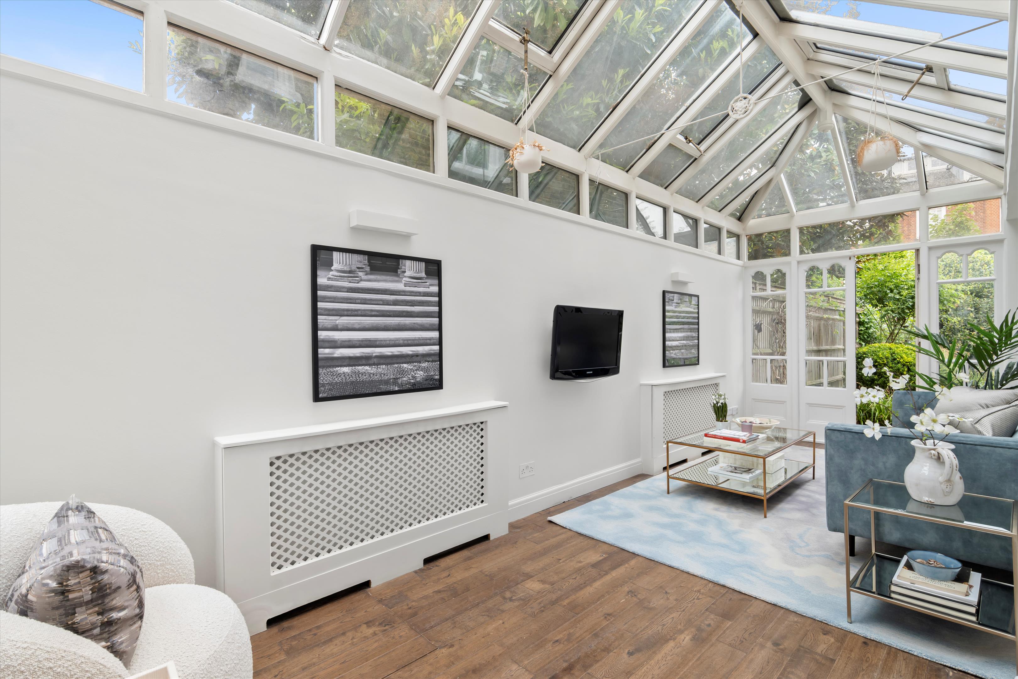 Alwyn Avenue, London W4