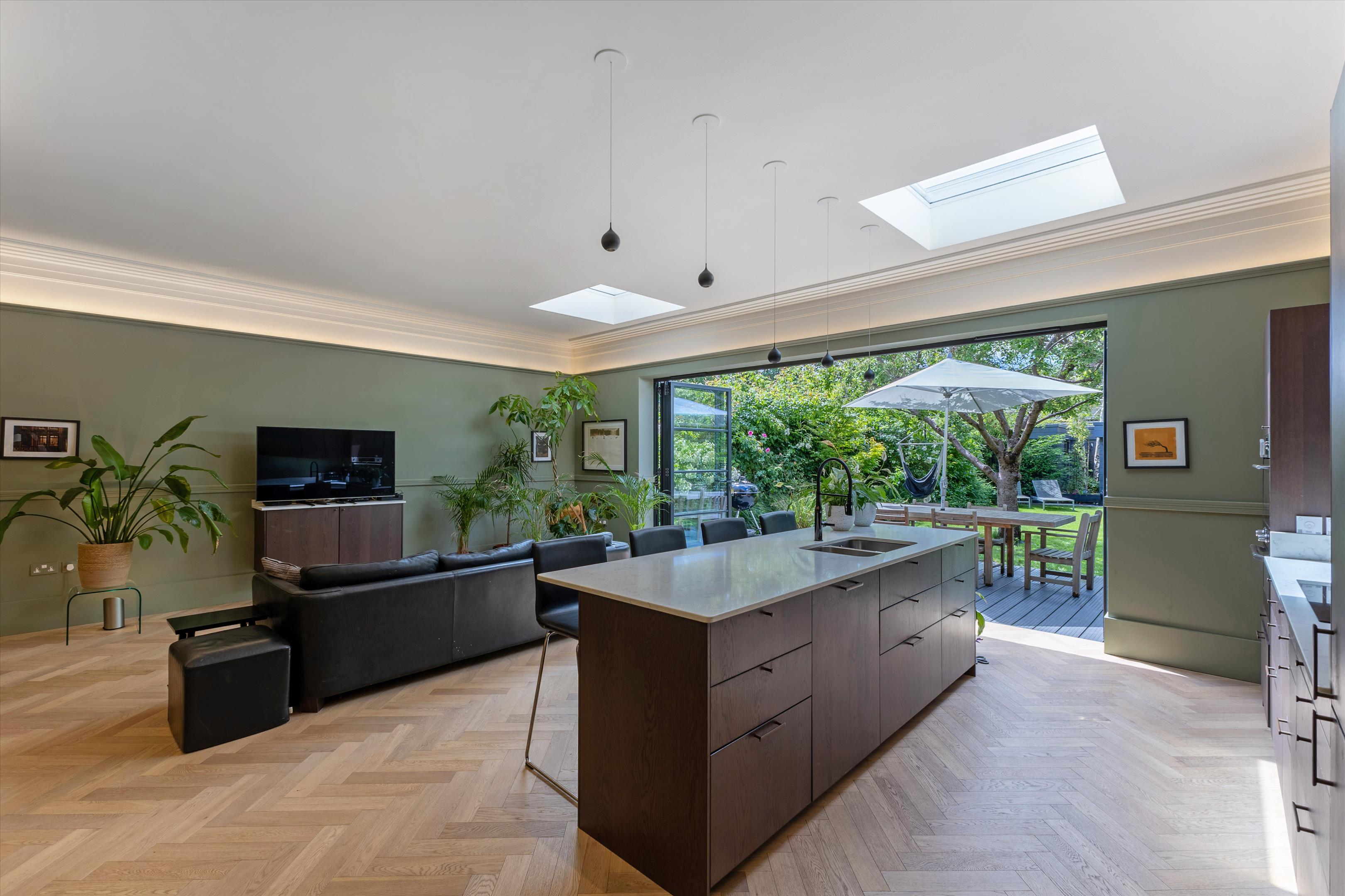 Rylett Road, London, W12
