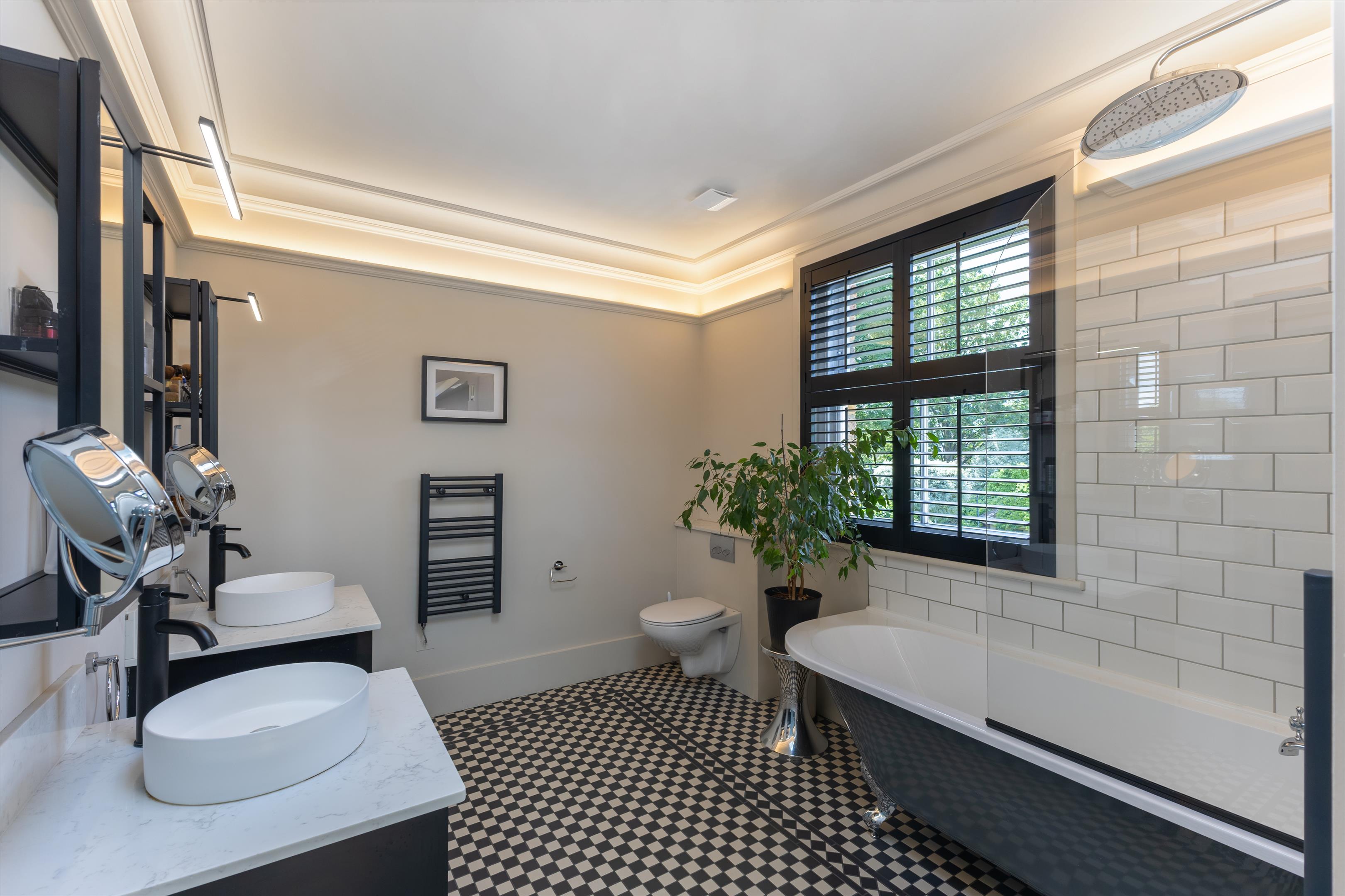 Rylett Road, London, W12