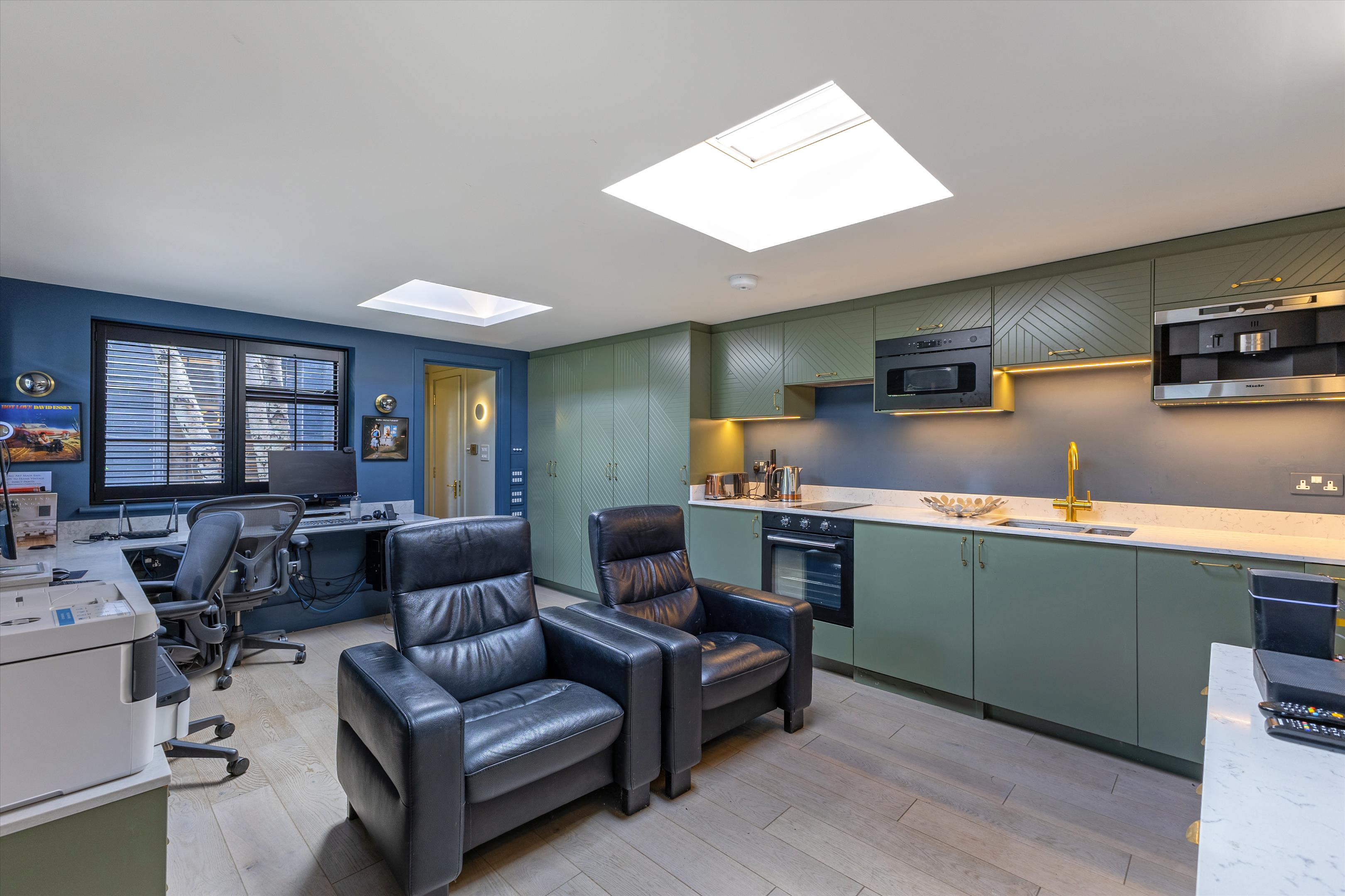 Rylett Road, London, W12