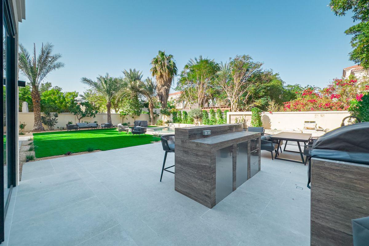 Jumeirah Village Triangle, Dubai