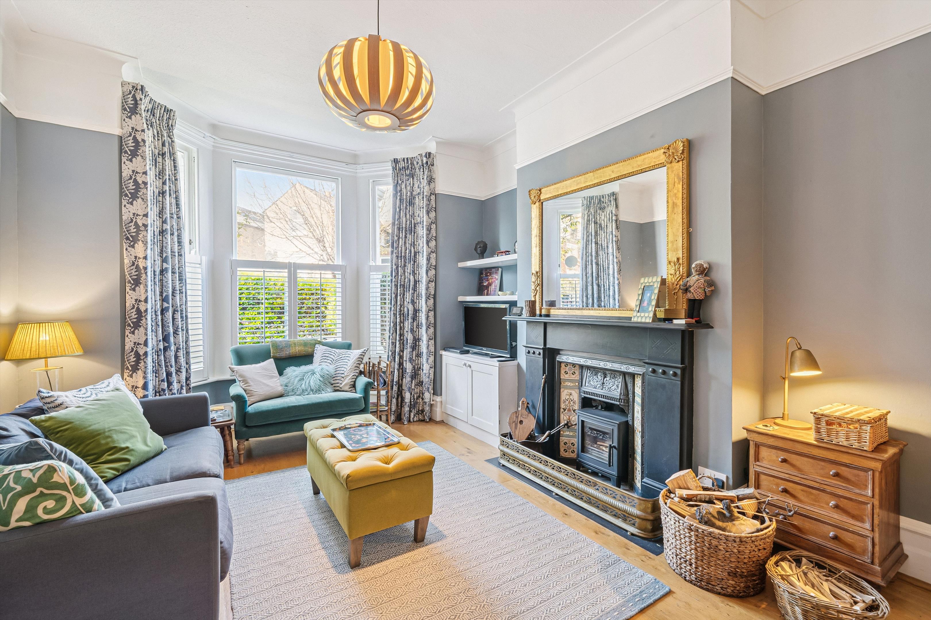 Gubyon Avenue, London SE24