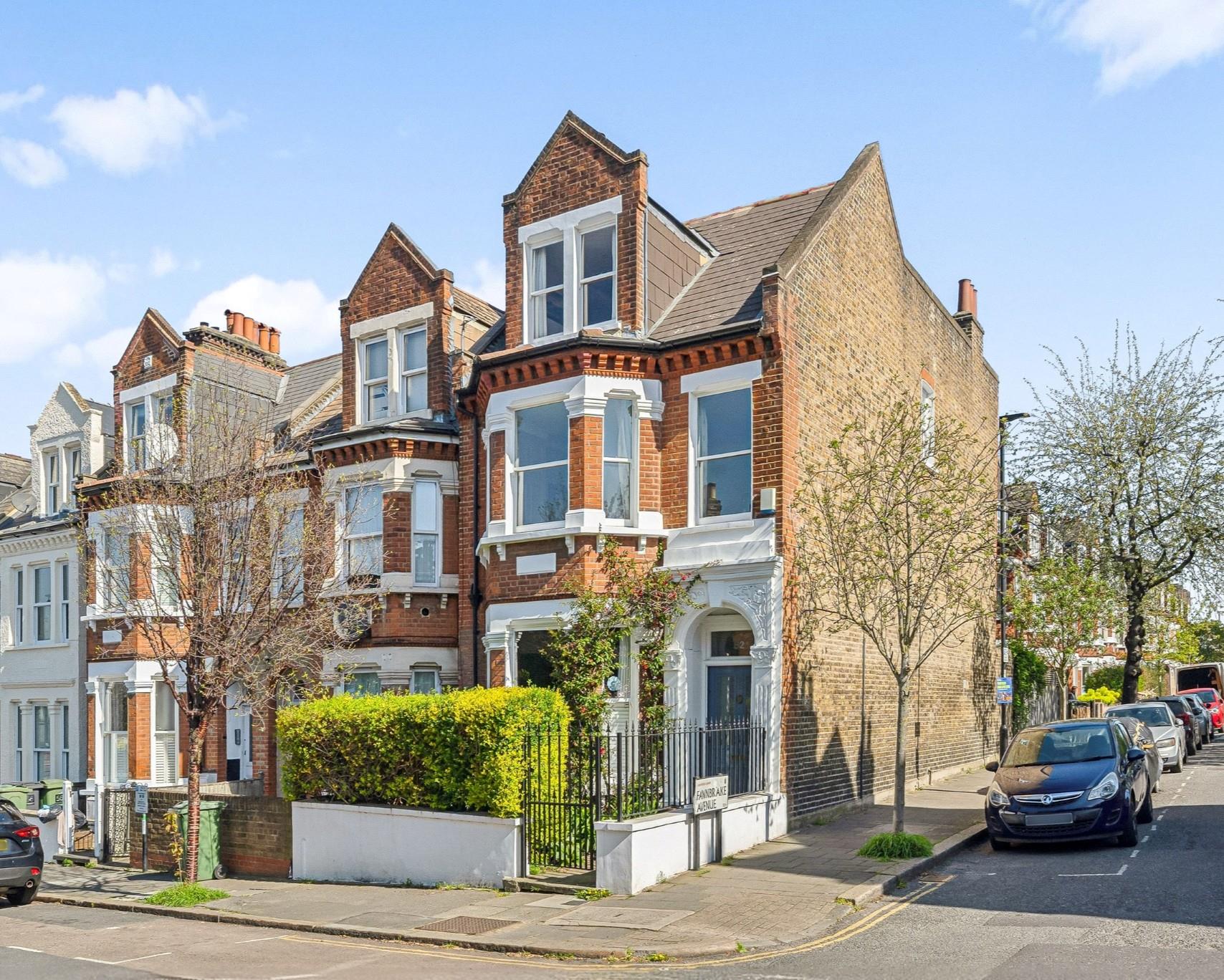 Gubyon Avenue, London SE24
