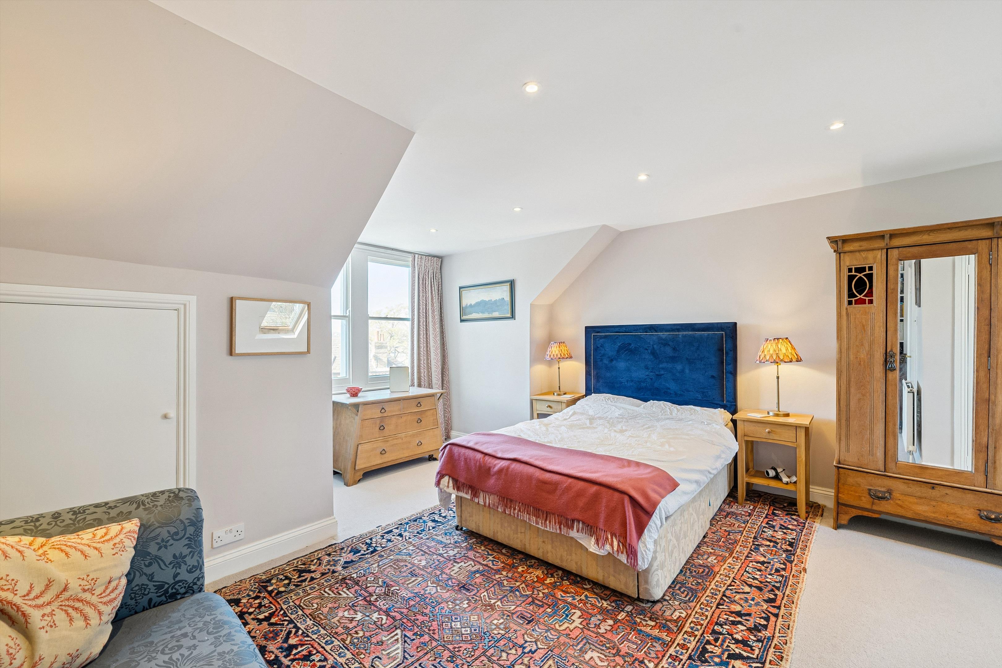 Gubyon Avenue, London SE24
