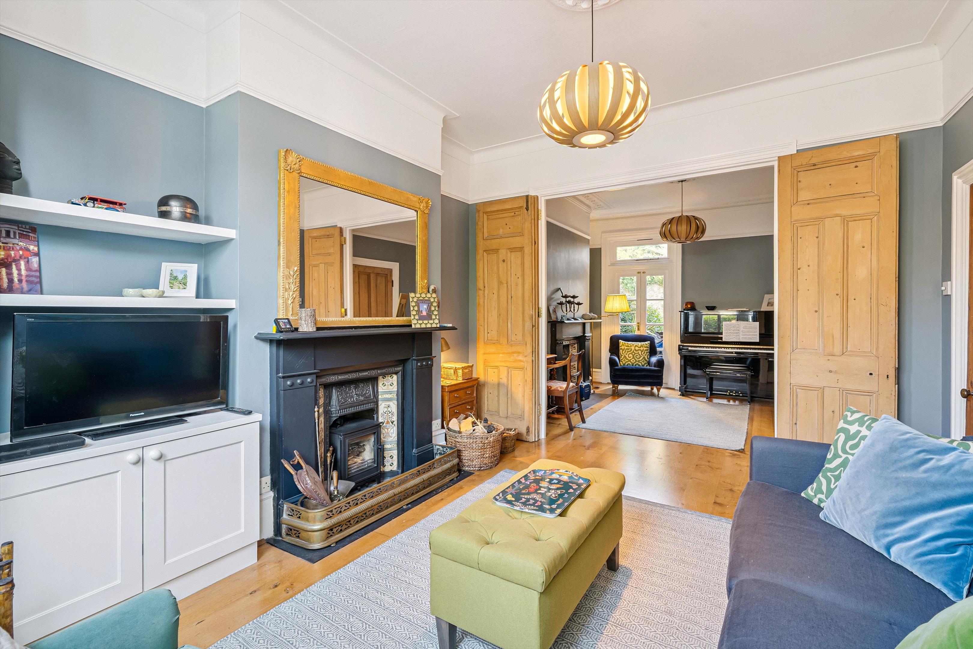 Gubyon Avenue, London SE24