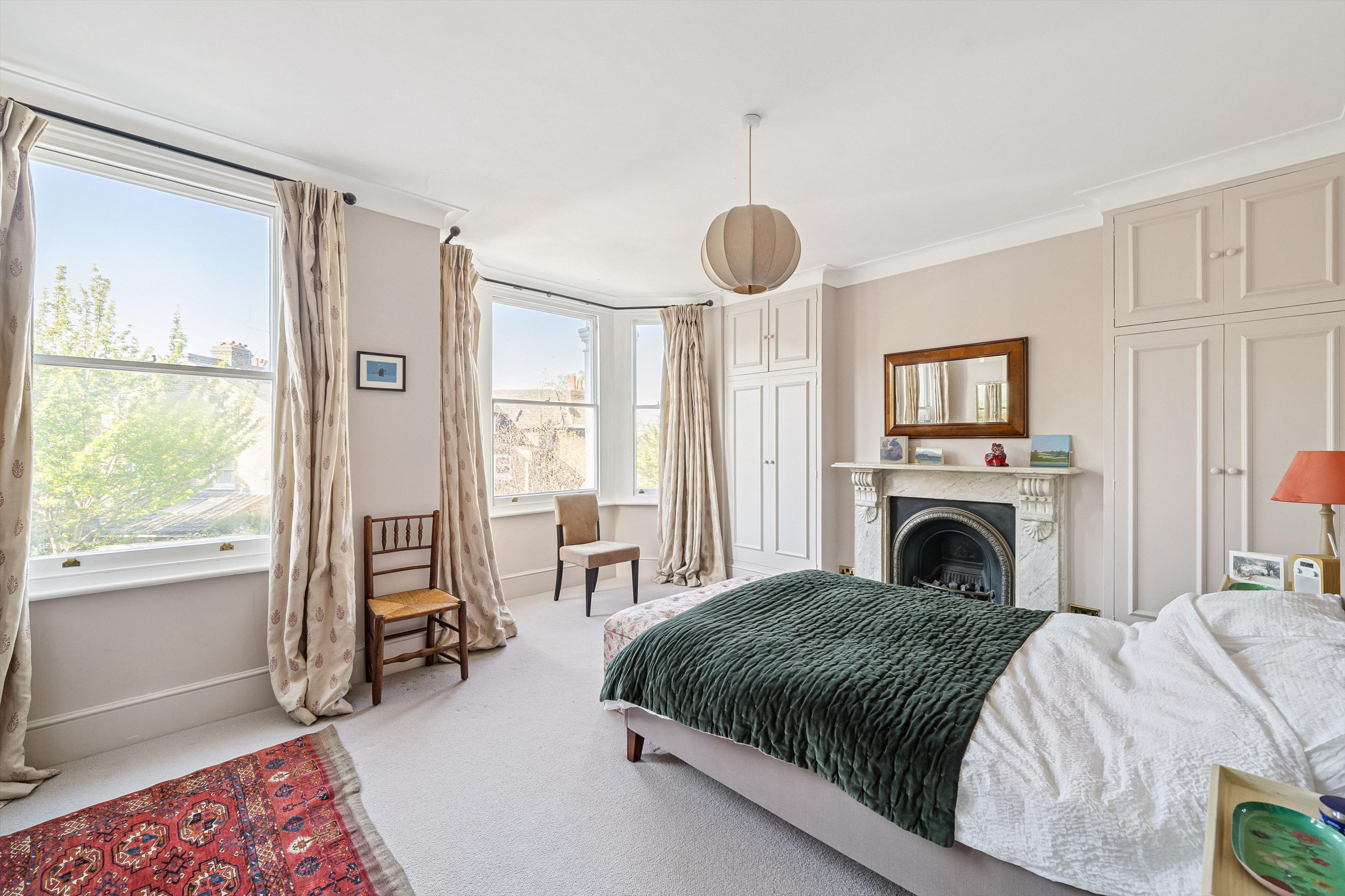 Gubyon Avenue, London SE24