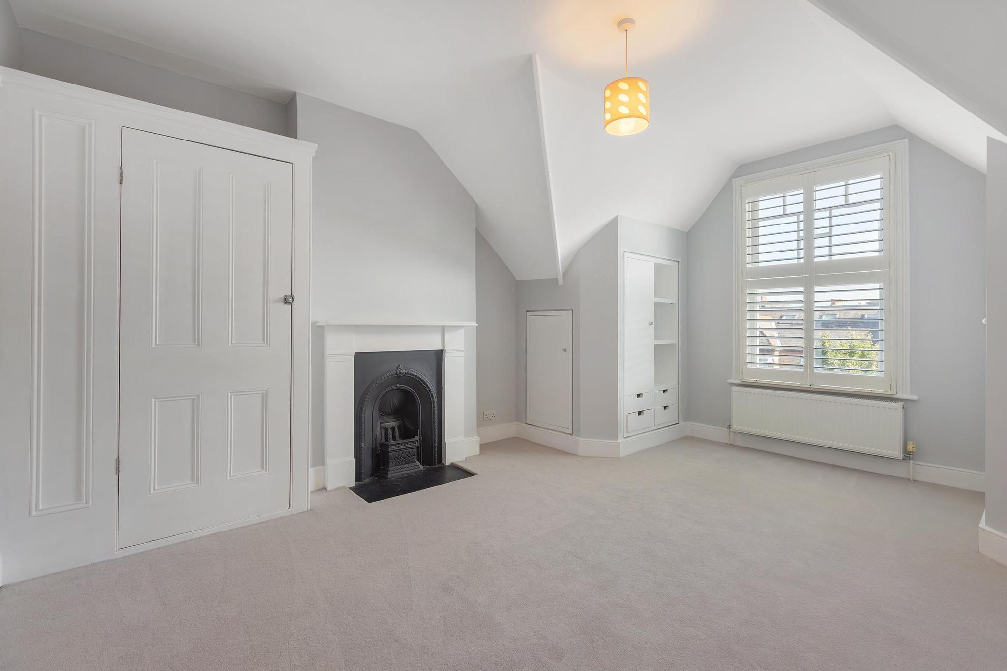 Woodwarde Road, London, SE22