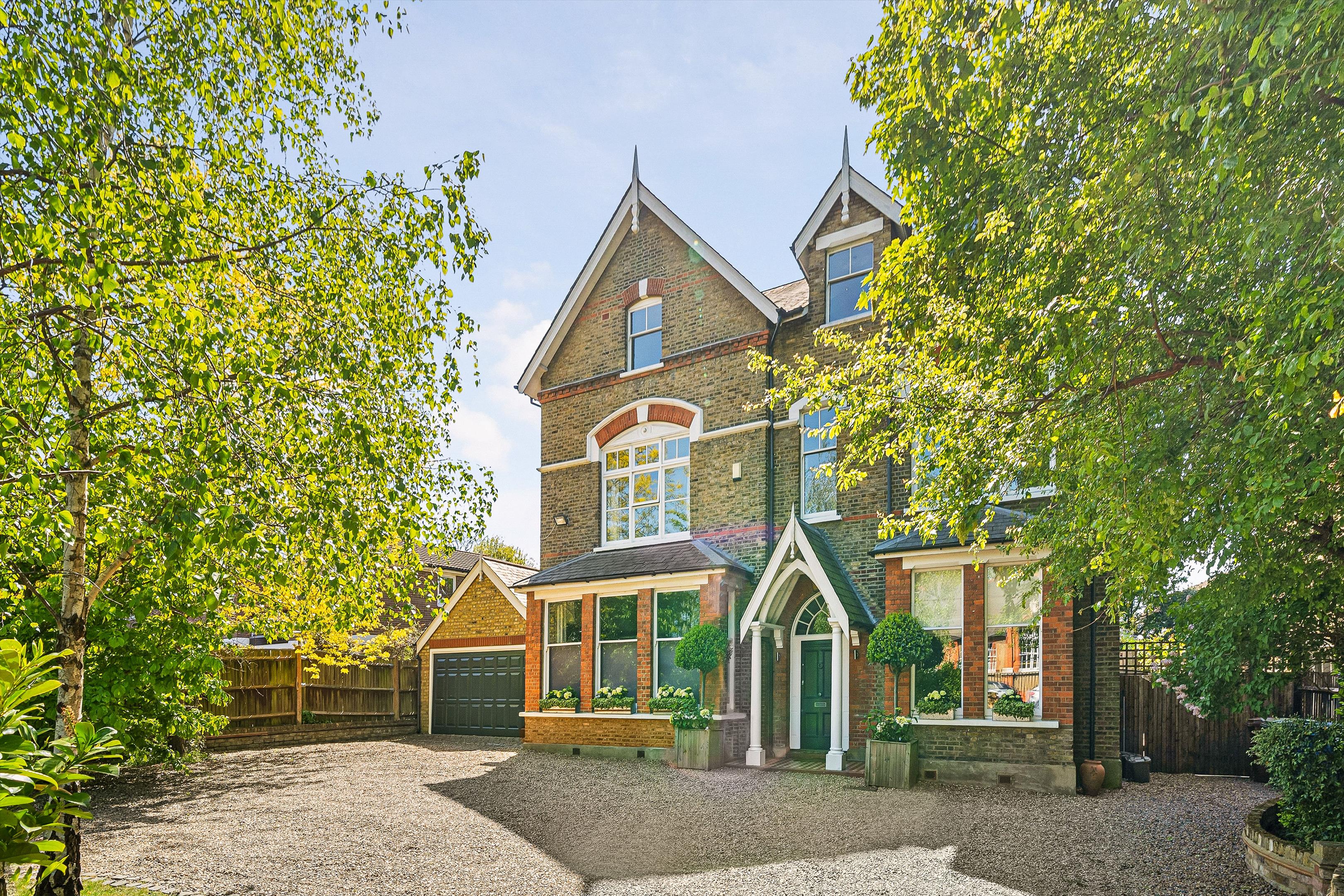 Alleyn Park, London, SE21