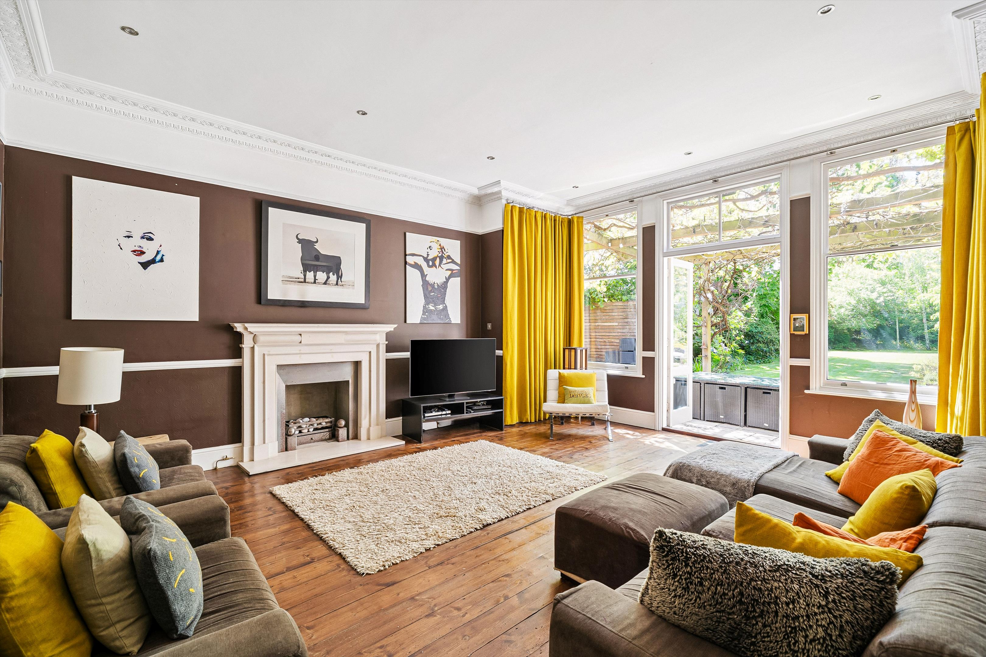 Alleyn Park, London, SE21