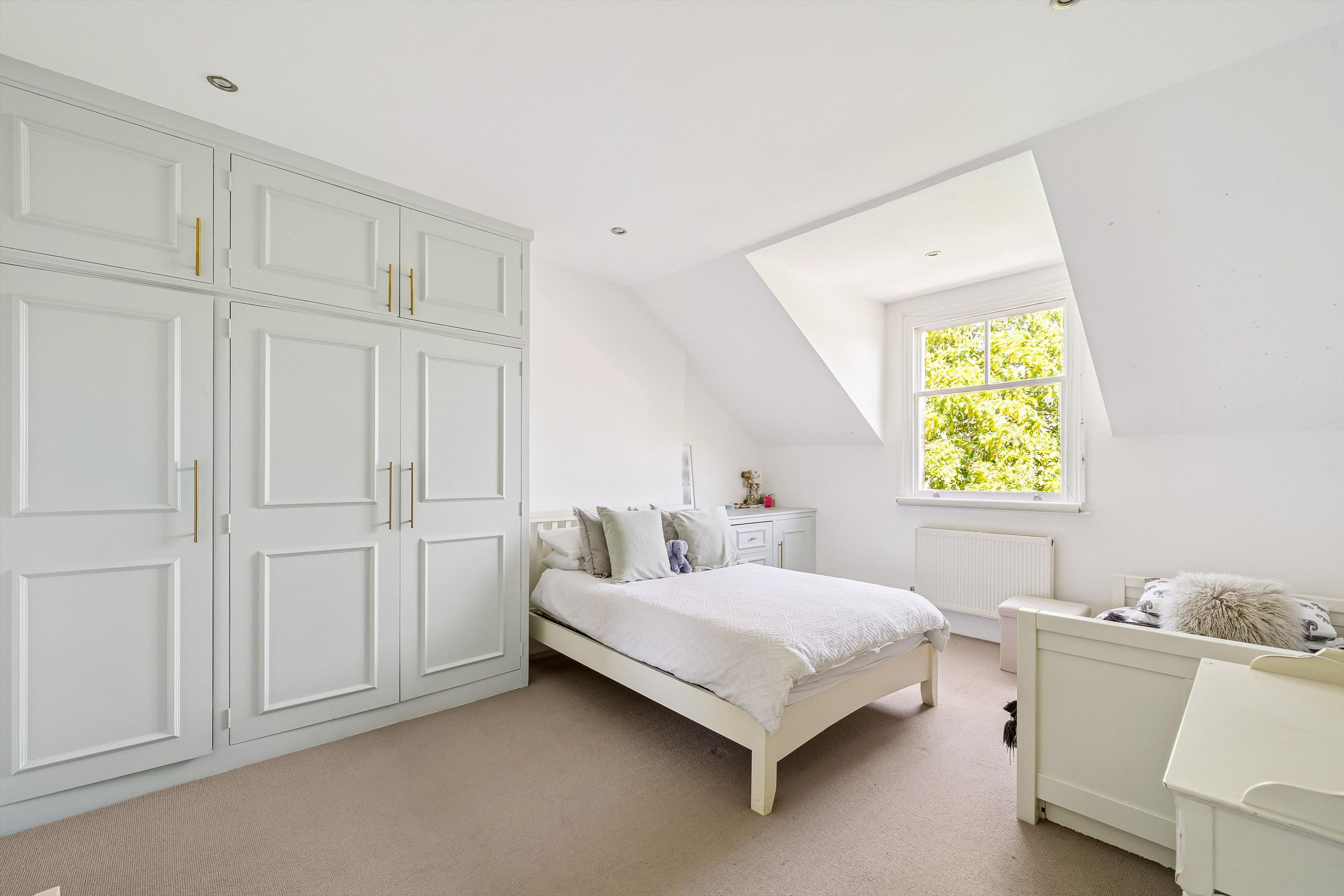 Alleyn Park, London, SE21
