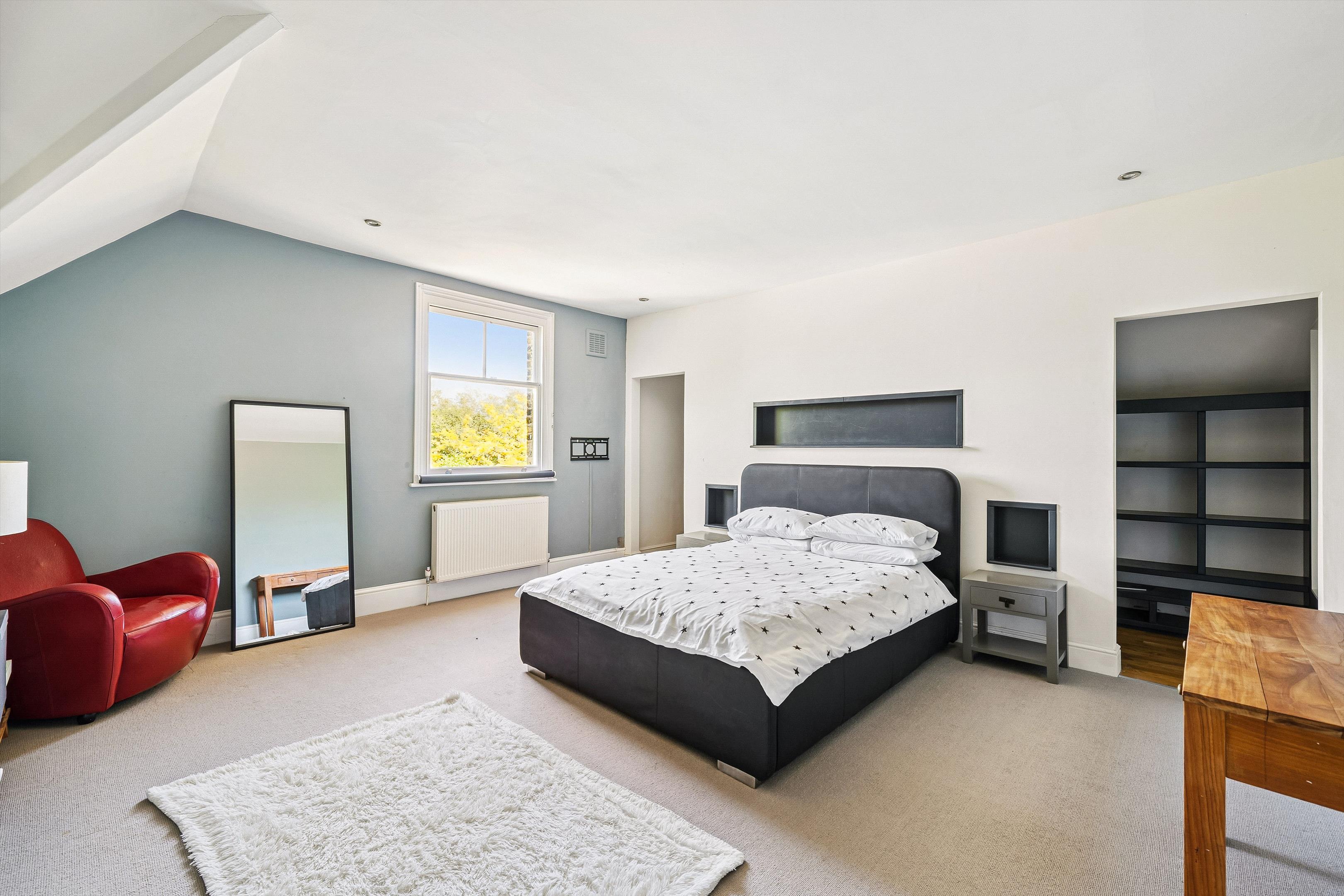 Alleyn Park, London, SE21