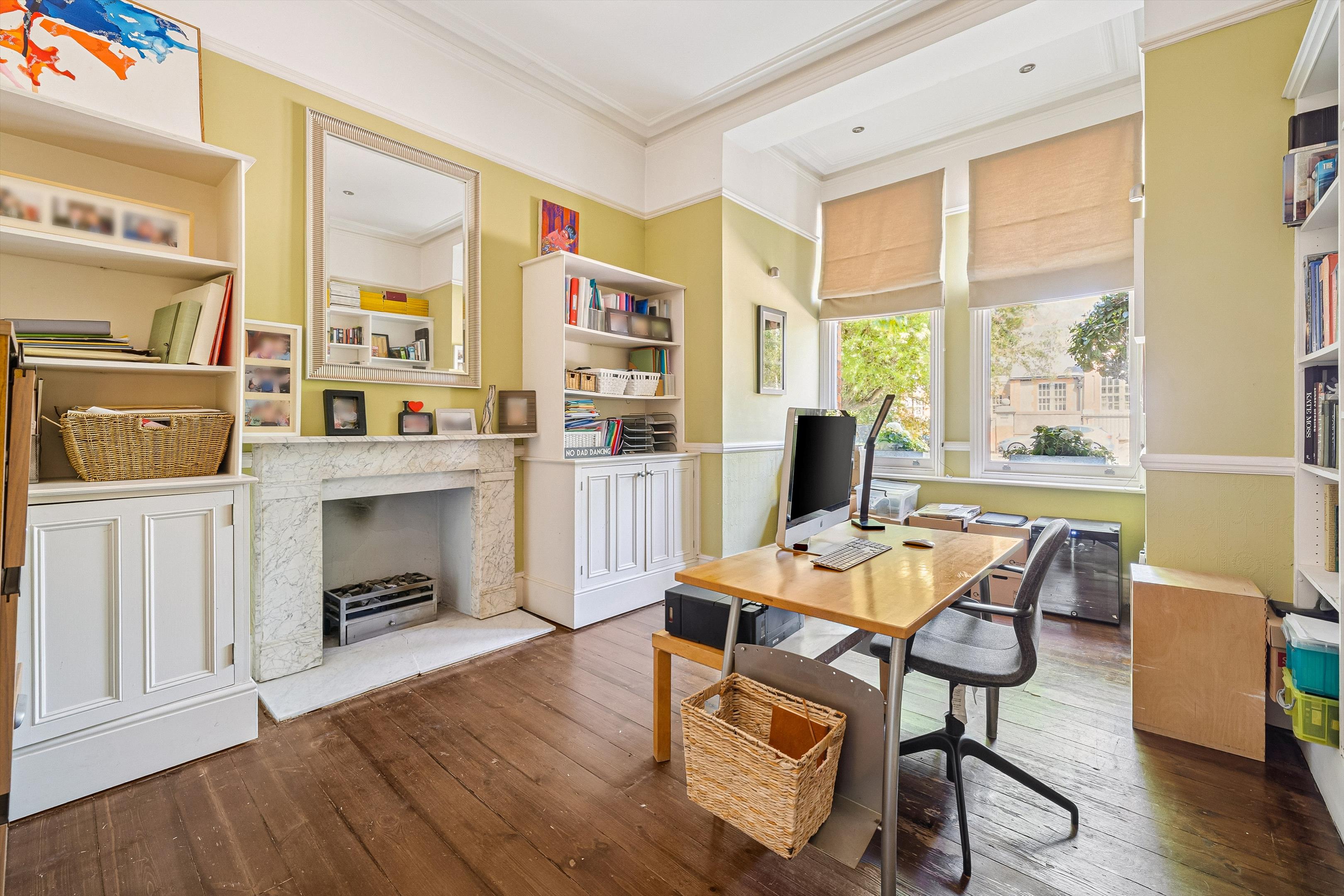 Alleyn Park, London, SE21
