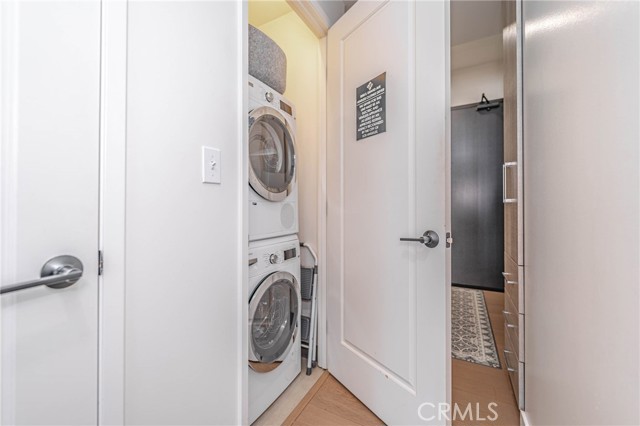 1050 S Grand AVE Unit: 1606