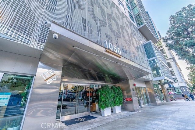 1050 S Grand AVE Unit: 1606