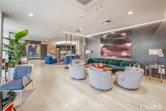 1050 S Grand AVE Unit: 1606