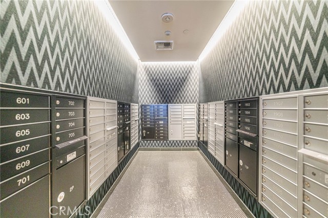 1050 S Grand AVE Unit: 1606