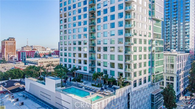 1050 S Grand AVE Unit: 1606