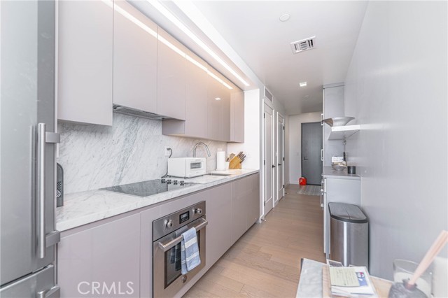 1050 S Grand AVE Unit: 1606