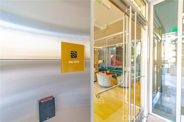 1050 S Grand AVE Unit: 1606