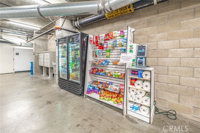 1050 S Grand AVE Unit: 1606