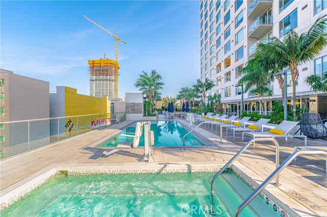 1050 S Grand AVE Unit: 1606