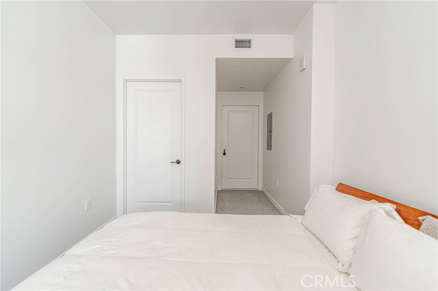 1050 S Grand AVE Unit: 1606