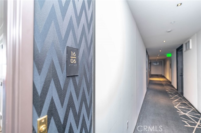 1050 S Grand AVE Unit: 1606