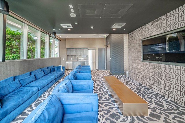 1050 S Grand AVE Unit: 1606