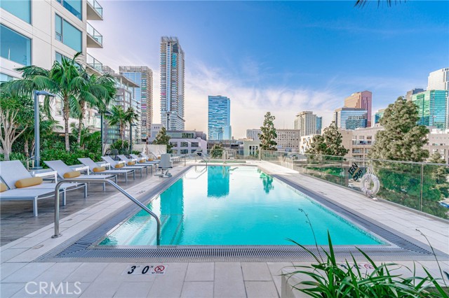 1050 S Grand AVE Unit: 1606