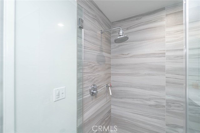 1050 S Grand AVE Unit: 1606