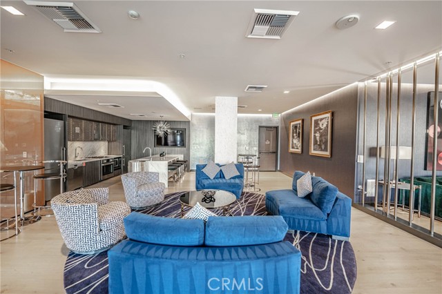 1050 S Grand AVE Unit: 1606