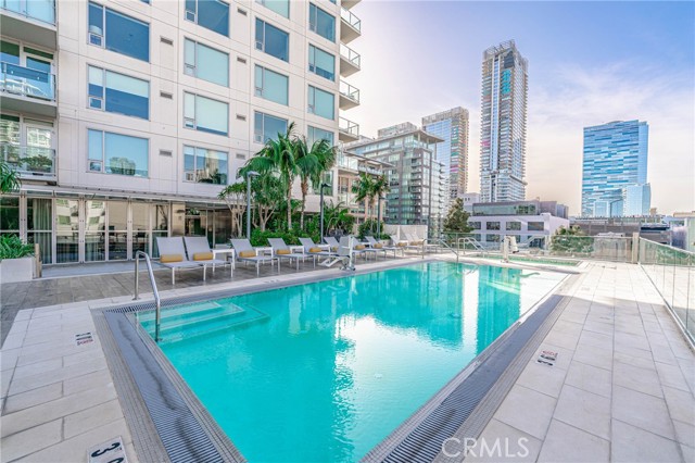 1050 S Grand AVE Unit: 1606