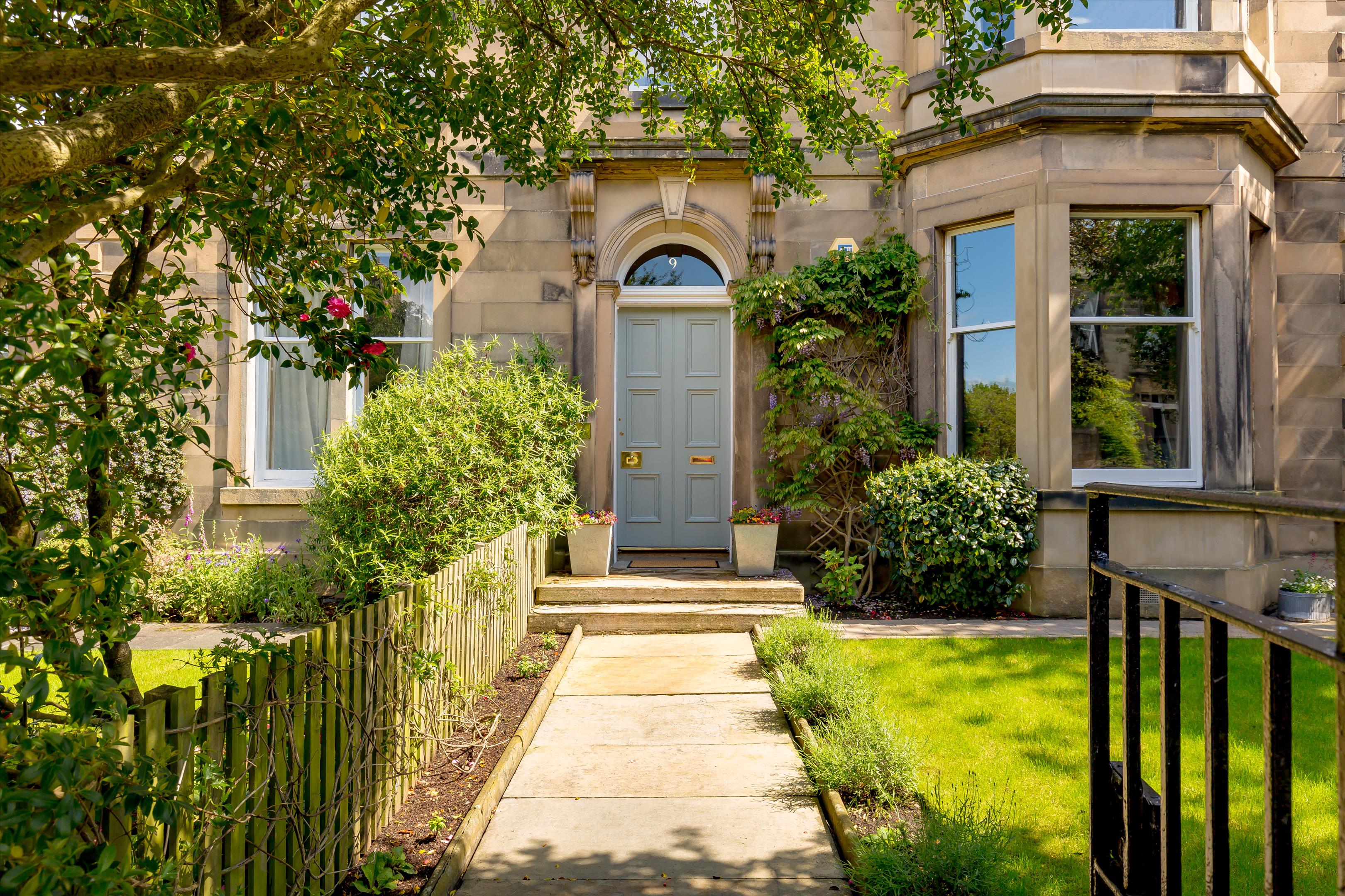 West Castle Road, Edinburgh EH10