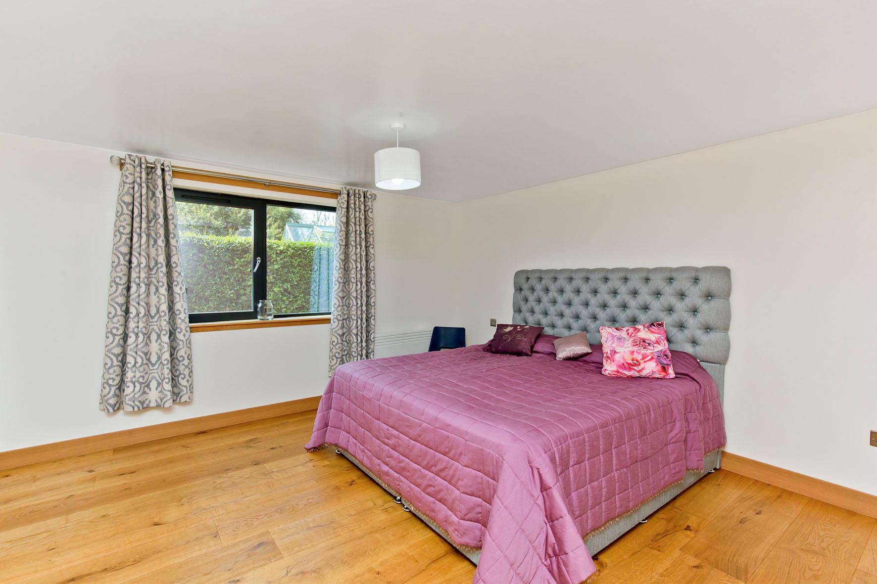 Braehead Road, Edinburgh EH4