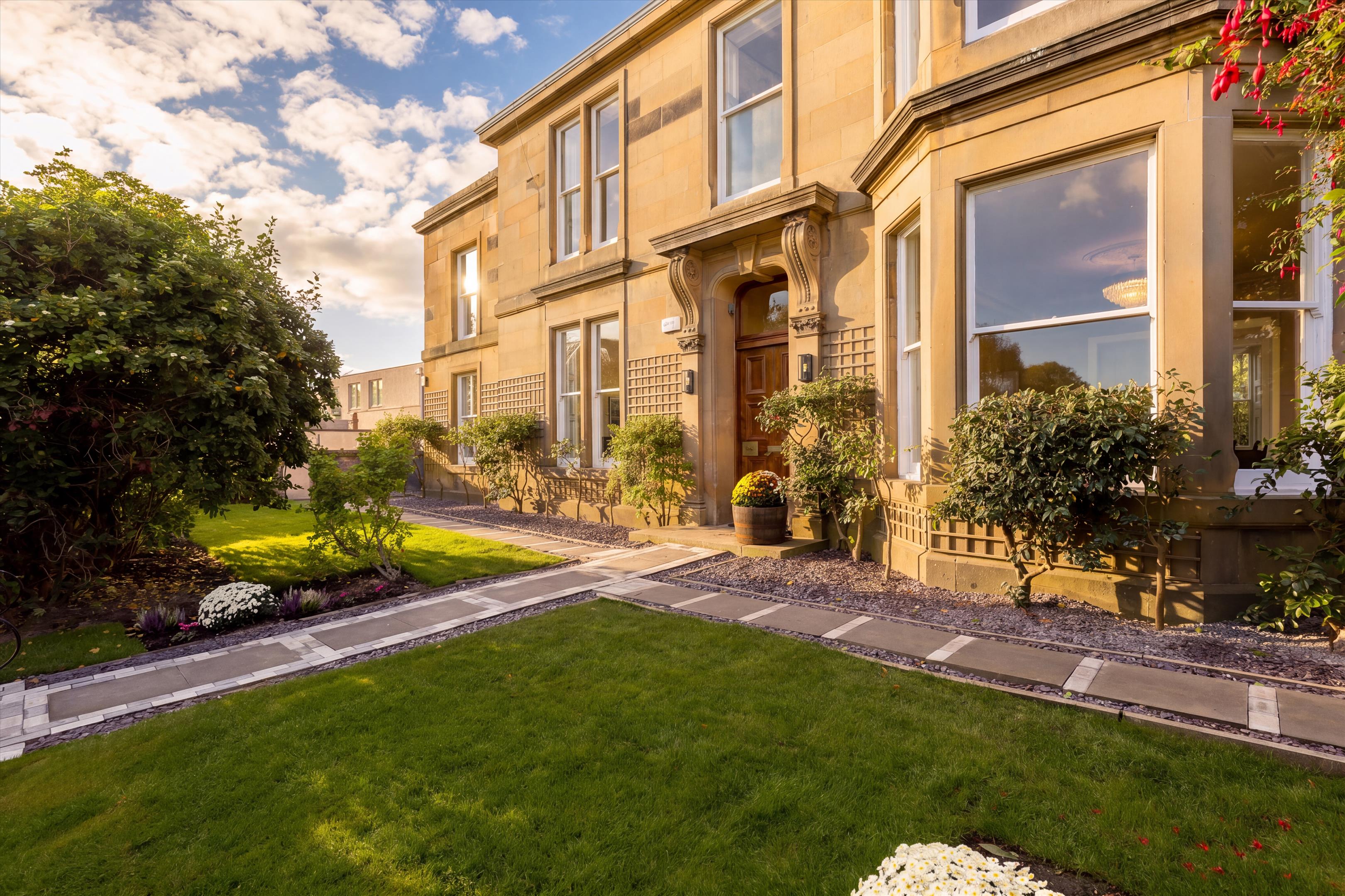 Greenhill Park, Morningside, Edinburgh EH10