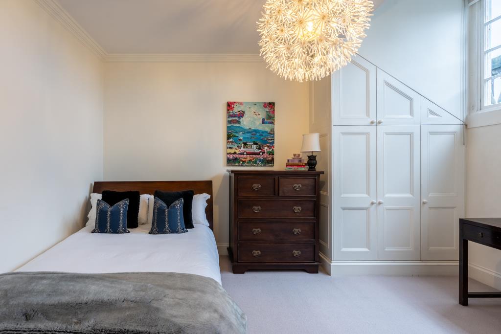 Carlton Street, Stockbridge, Edinburgh EH4
